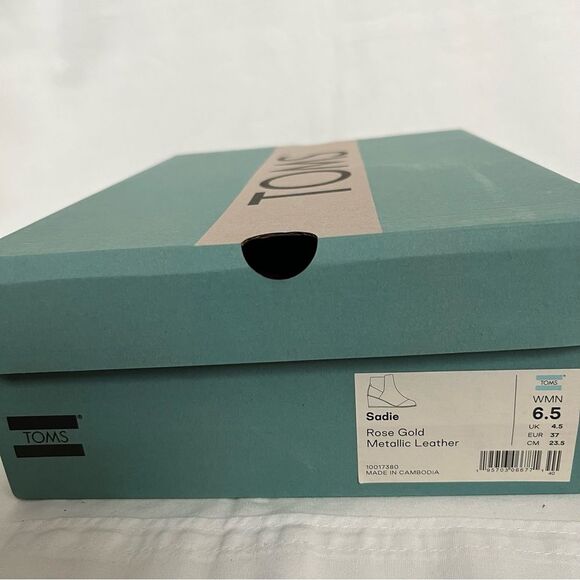 TOMS "Sadie" Rose Gold Metallic Leather Shoes Booties 6.5 - Picture 8 of 8